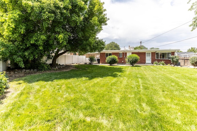 5655 S 700 W, Murray, UT 84123 - view of yard