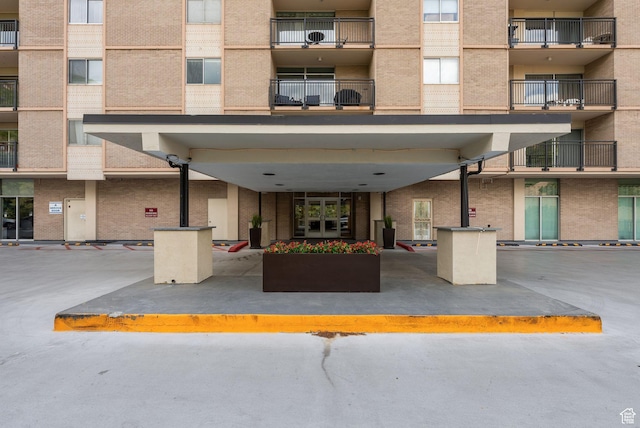 875 S Donner Way E Unit 302, Salt Lake City, UT 84108 - view of apartment building / complex