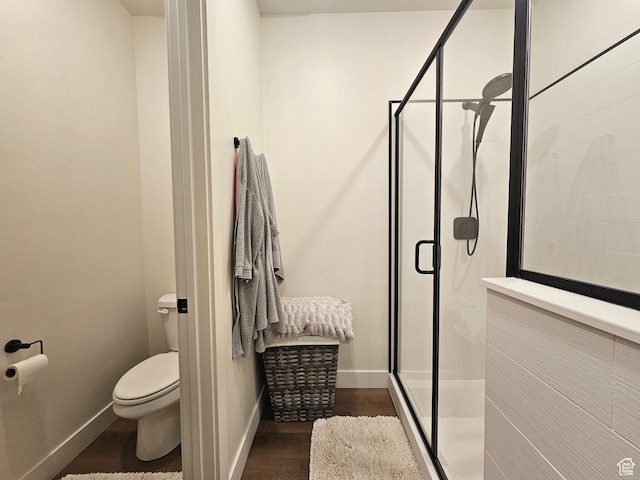 964 E 50 S, Santaquin, UT 84655 - full bath featuring a stall shower and wood finished floors