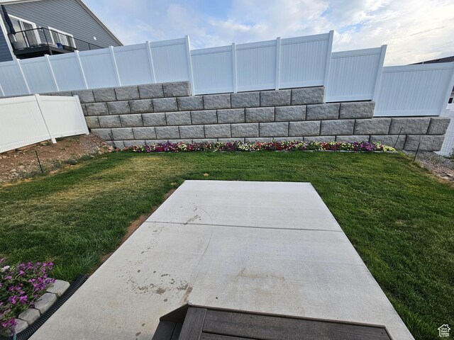 964 E 50 S, Santaquin, UT 84655 - fenced backyard featuring a patio area