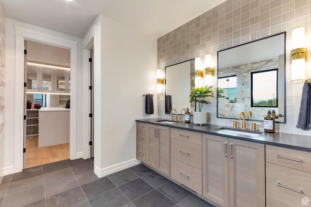 1649 W Pheasant Meadow Dr, Kaysville, UT 84037 - full bath featuring double vanity, a spacious closet, and a shower