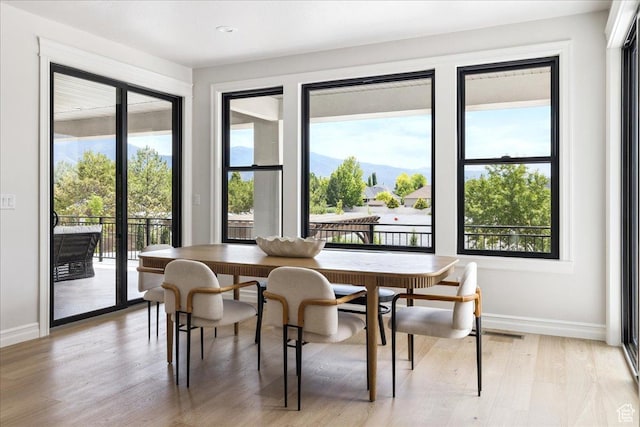 1649 W Pheasant Meadow Dr, Kaysville, UT 84037 - dining room with light wood-style flooring and recessed lighting