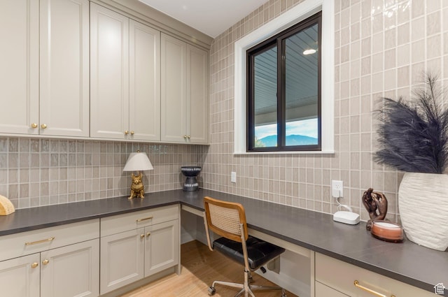 1649 W Pheasant Meadow Dr, Kaysville, UT 84037 - office space with built in desk and light wood-style flooring