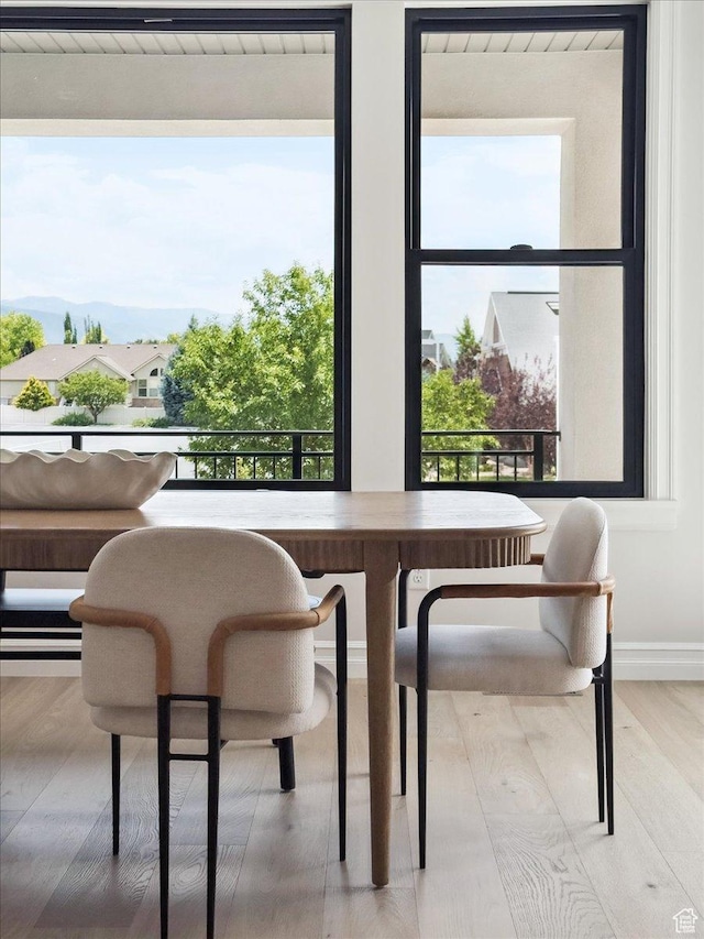 1649 W Pheasant Meadow Dr, Kaysville, UT 84037 - dining area with wood finished floors