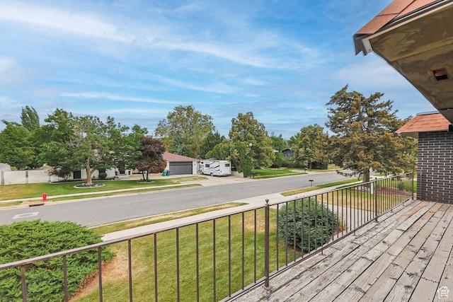 8614 S Buena Vista Dr E, Sandy, UT 84094 - deck with a yard