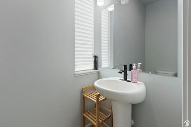1288 Lincoln Ave, Ogden, UT 84404 - view of bathroom