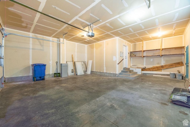 496 S 1600 E, Hyrum, UT 84319 - garage with a garage door opener