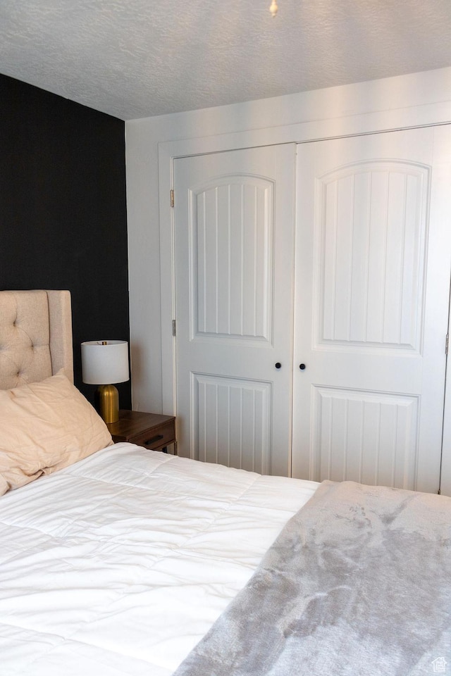 4373 N Foxtrail Dr, Lehi, UT 84043 - bedroom with a closet