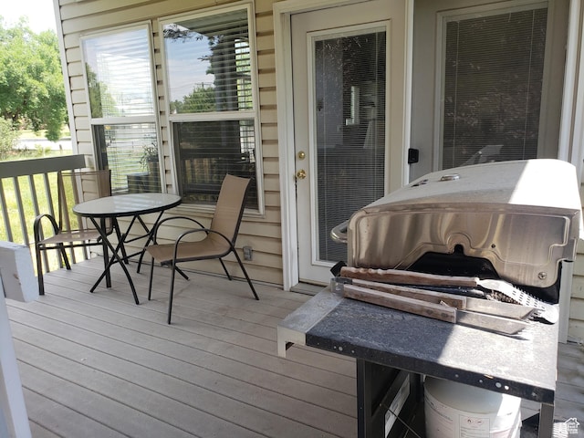 62 S 100 E, Kaysville, UT 84037 - deck featuring grilling area