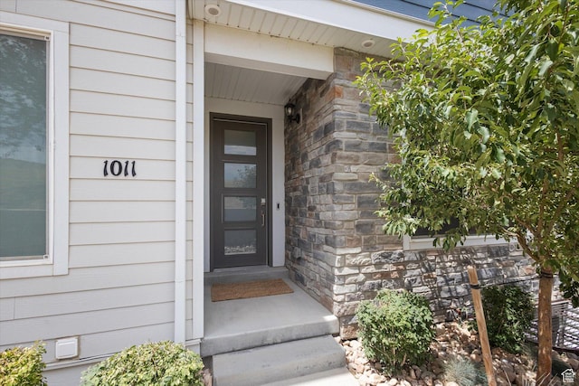 1011 W Lapis Fields Way S, Bluffdale, UT 84065 - view of exterior entry with stone siding