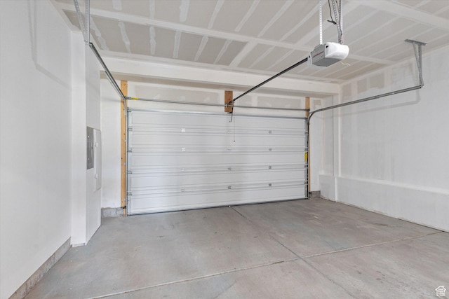 1011 W Lapis Fields Way S, Bluffdale, UT 84065 - garage with a garage door opener