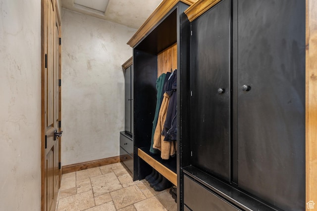 480 W Tonapah Way, Ivins, UT 84738 - mudroom featuring stone tile flooring and baseboards