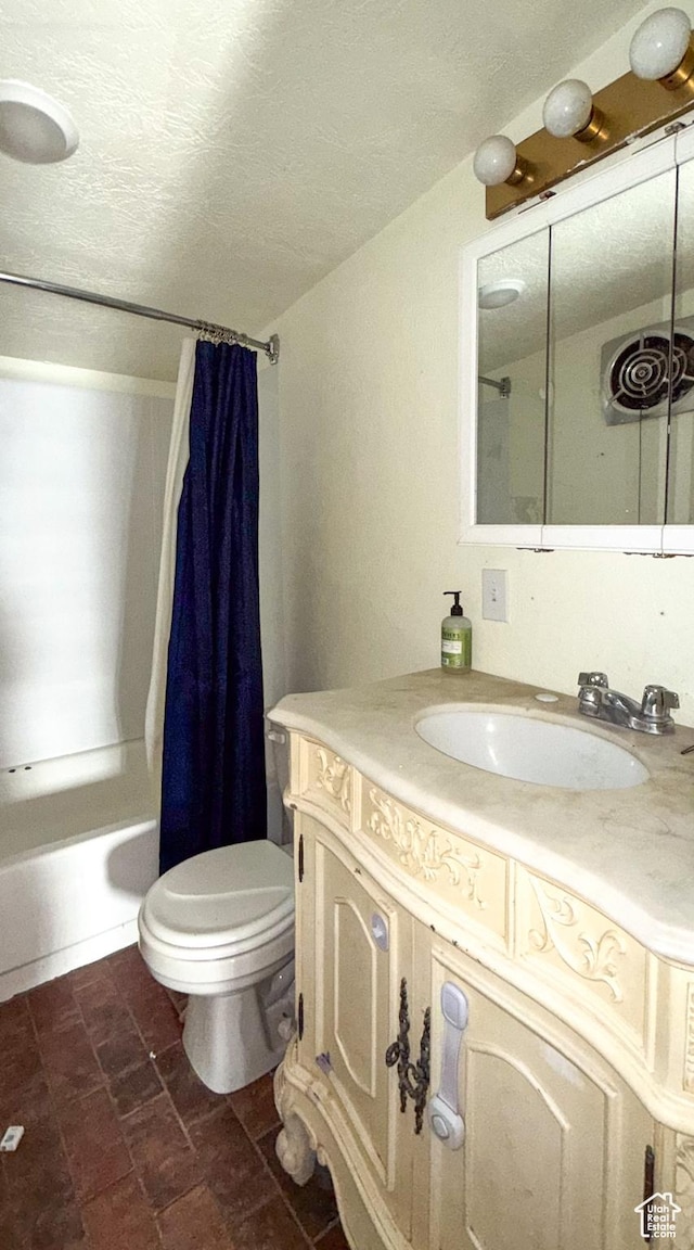 347 Hill St, Helper, UT 84526 - bathroom featuring vanity, shower / tub combo, and a textured ceiling