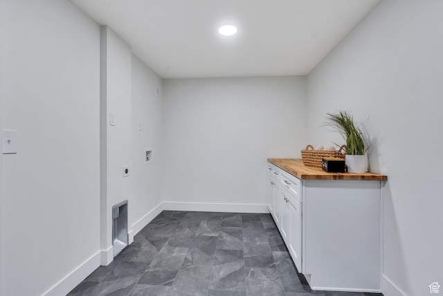 12060 S Lampton Dr W, Riverton, UT 84065 - laundry area with electric dryer hookup and washer hookup