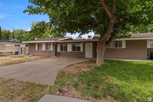 283 S 400 W, Hurricane, UT 84737 - single story home featuring stucco siding and concrete driveway