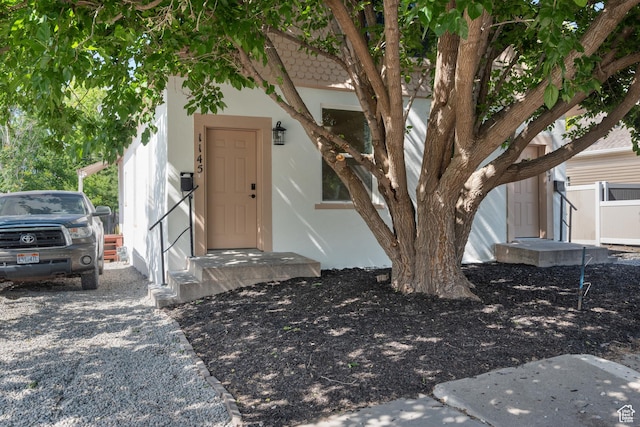 1145 Kensington Ave, Salt Lake City, UT 84105 - entrance to property with stucco siding