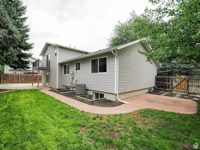 9971 S Borg Dr, Sandy, UT 84092 - rear view of property featuring a patio area