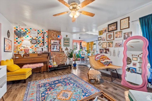 670 E 400 S, Payson, UT 84651 - sitting room with a ceiling fan and wood finished floors