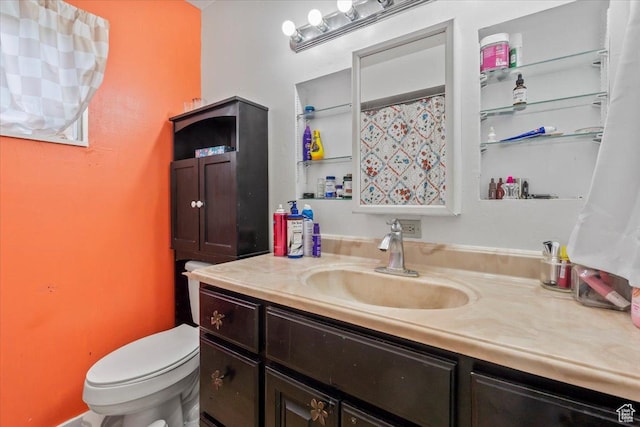 670 E 400 S, Payson, UT 84651 - full bathroom with vanity and toilet