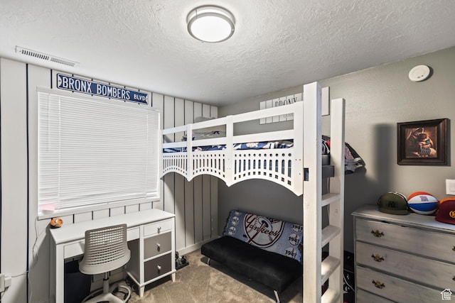 528 W 650 S, Richfield, UT 84701 - carpeted bedroom featuring a textured ceiling and a desk