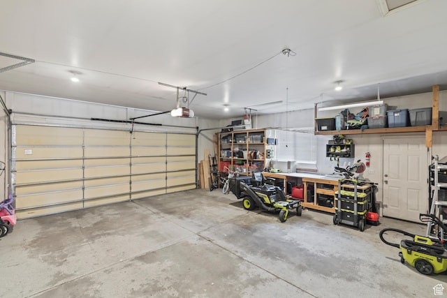 528 W 650 S, Richfield, UT 84701 - garage with a garage door opener