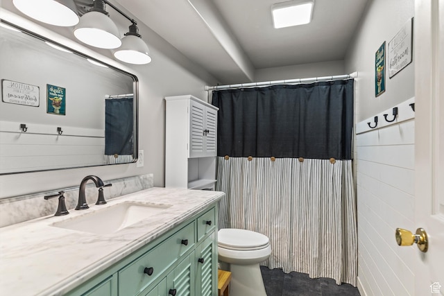 528 W 650 S, Richfield, UT 84701 - full bathroom featuring vanity and a shower with shower curtain