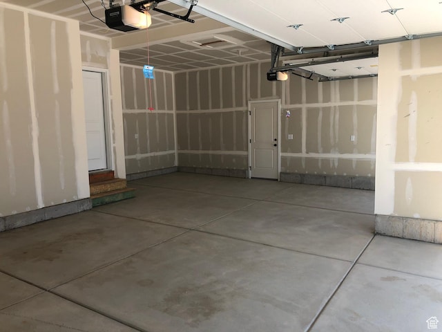 723 N Plainsman Dr Unit 109, Spanish Fork, UT 84660 - garage with a garage door opener