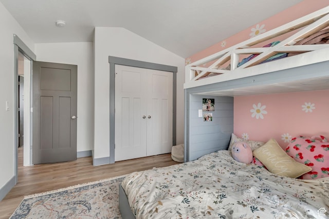 342 W Royal Land Dr, Santaquin, UT 84655 - bedroom featuring light wood-type flooring, a closet, and lofted ceiling