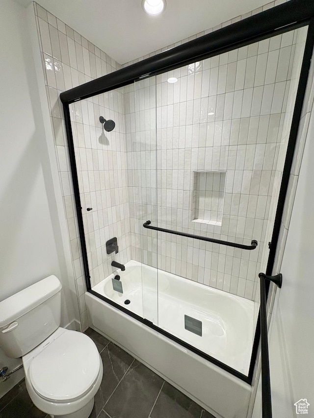 70 E Hwy 153 Unit A4, Beaver, UT 84713 - full bathroom with toilet and enclosed tub / shower combo