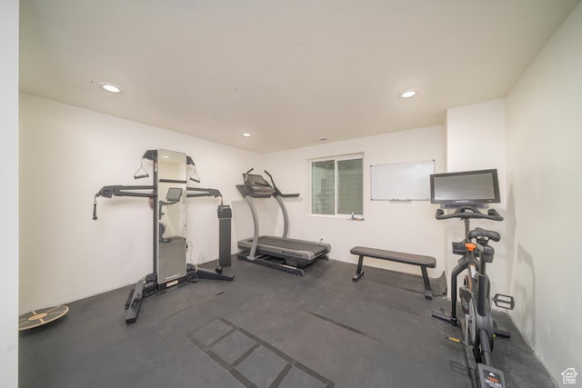 142 N 1100 E, Hyde Park, UT 84318 - exercise room featuring recessed lighting
