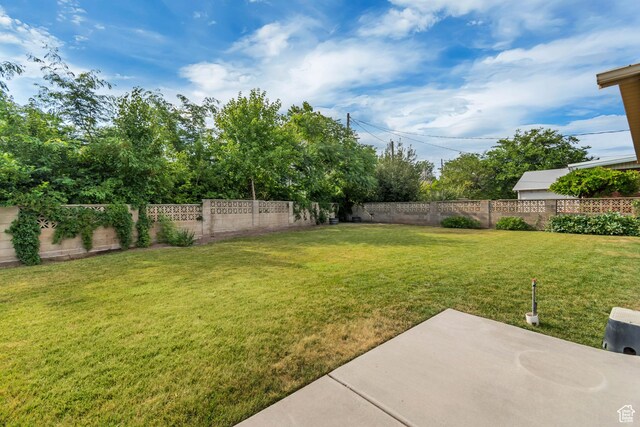 109 W 900 S, Bountiful, UT 84010 - fenced backyard featuring a patio
