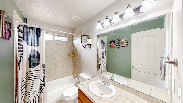 645 Stonebrook Ln, Santaquin, UT 84655 - full bath with shower / bath combo, a textured ceiling, and vanity