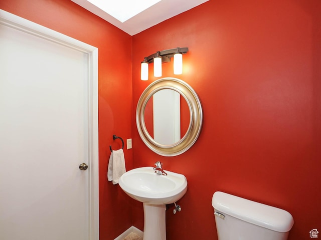 3348 E Splendor Cir, Holladay, UT 84124 - half bath with toilet