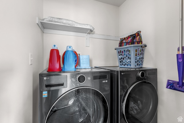 5453 W Mayflower St, West Jordan, UT 84081 - washroom featuring washer and dryer