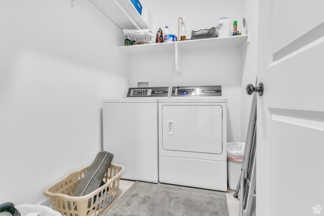 2456 W Maple St, Mapleton, UT 84664 - laundry room featuring separate washer and dryer