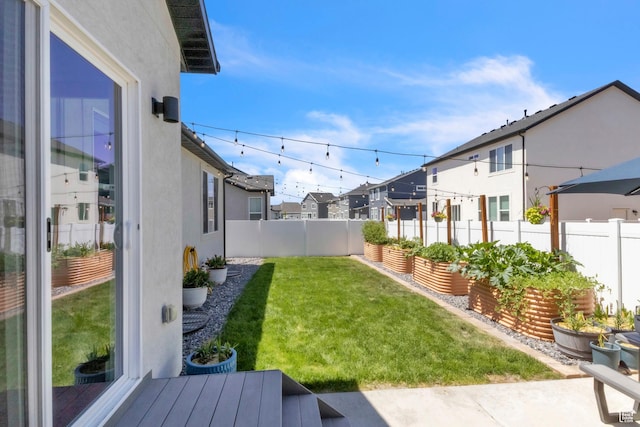 2456 W Maple St, Mapleton, UT 84664 - fenced backyard with a residential view