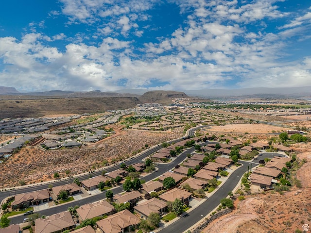 960 N Catalpa Dr, Washington, UT 84780 - aerial view of residential area featuring mountains