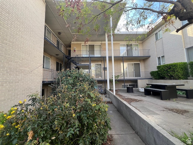 673 E 6th Ave, Salt Lake City, UT 84103 - view of apartment building / complex
