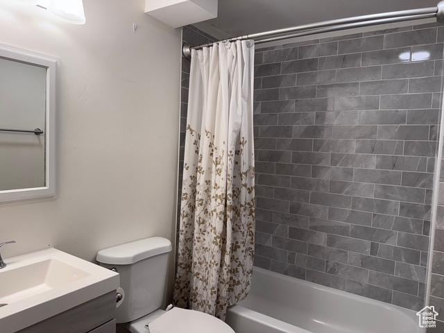 54 W 300 S, Orem, UT 84058 - bathroom with vanity and shower / tub combo with curtain