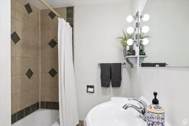 2684 E 2900 S, Millcreek, UT 84109 - full bath featuring a sink and shower / tub combo