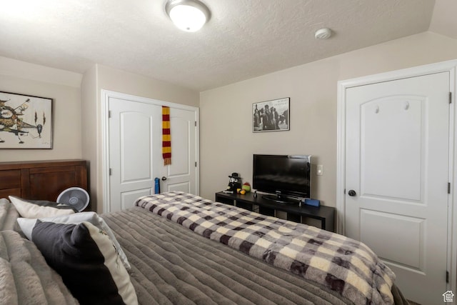 4018 W Cypress, Cedar Hills, UT 84062 - bedroom featuring a textured ceiling