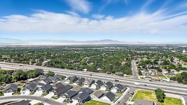 1470 N Cobblewood Ct, Kaysville, UT 84037 - aerial view of residential area featuring a mountainous background