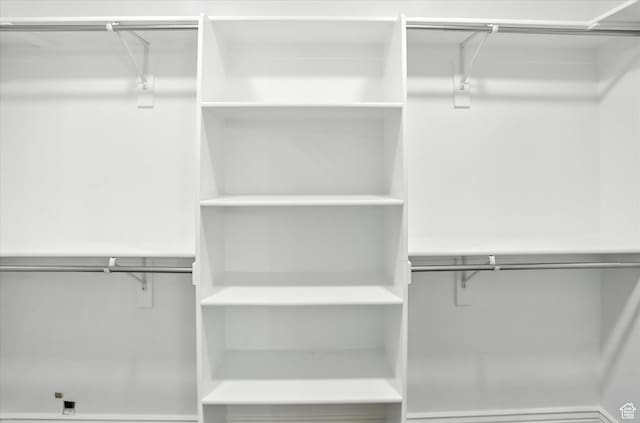 1470 N Cobblewood Ct, Kaysville, UT 84037 - view of walk in closet