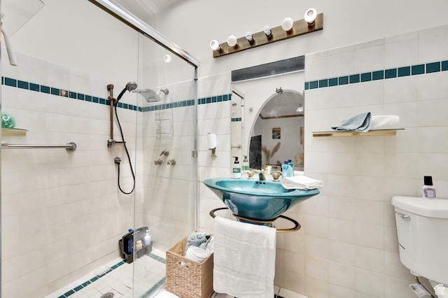 1481 W Bluemont Dr, Murray, UT 84123 - full bath featuring a shower stall and tile walls