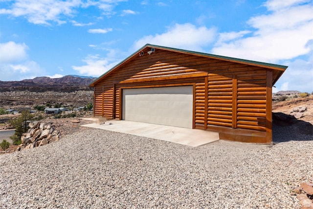 214 W Shinarump Cir, Leeds, UT 84746 - detached garage featuring a mountain view