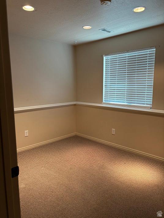 1579 W 2050 N, Clinton, UT 84015 - carpeted empty room featuring recessed lighting and a smoke detector