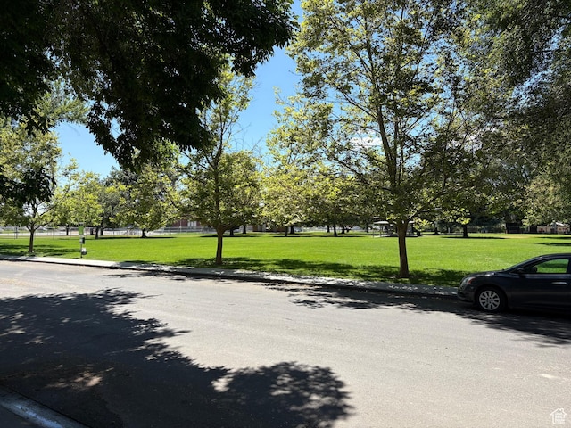 503 S Utah Ave, Provo, UT 84606 - view of community with a lawn