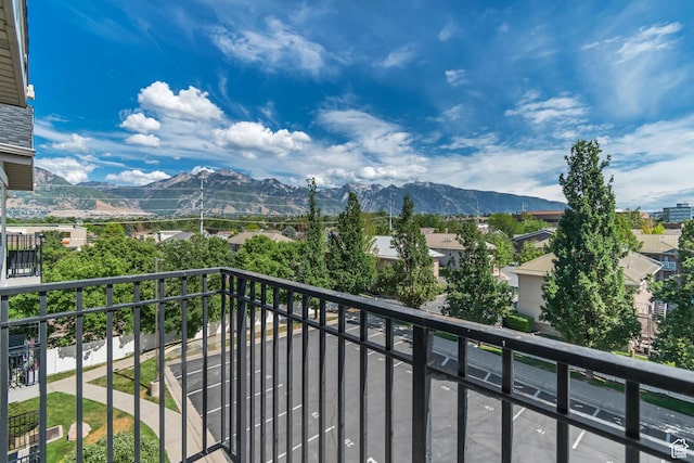 1245 E Privet Dr S Unit B3-427, Cottonwood Heights, UT 84121 - balcony with a mountain view and a residential view