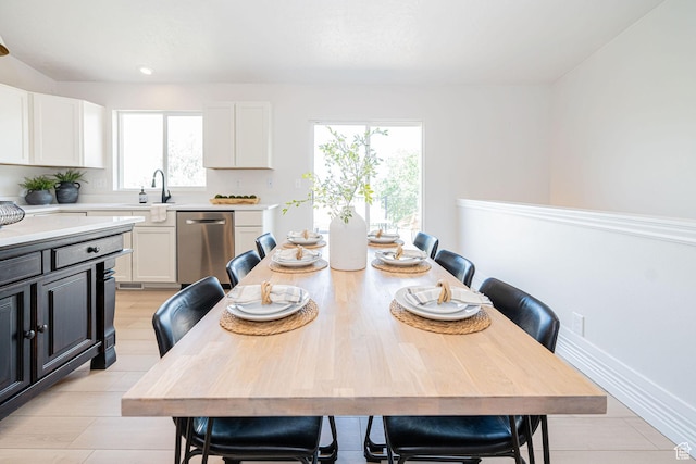 383 E Manti Dr S, Draper, UT 84020 - dining area featuring healthy amount of natural light and recessed lighting