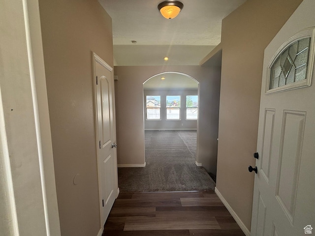 576 S 400 E, Santaquin, UT 84655 - hall featuring wood finished floors, arched walkways, and recessed lighting